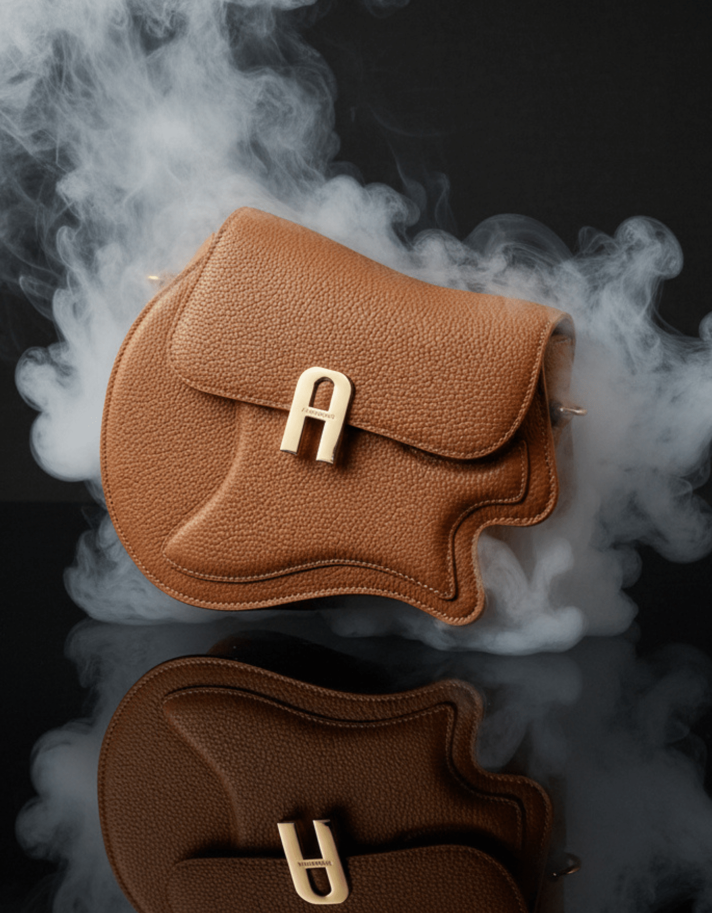 Guitar-saddle-shaped handbag: Soloist Bag with Strap – Adonis King