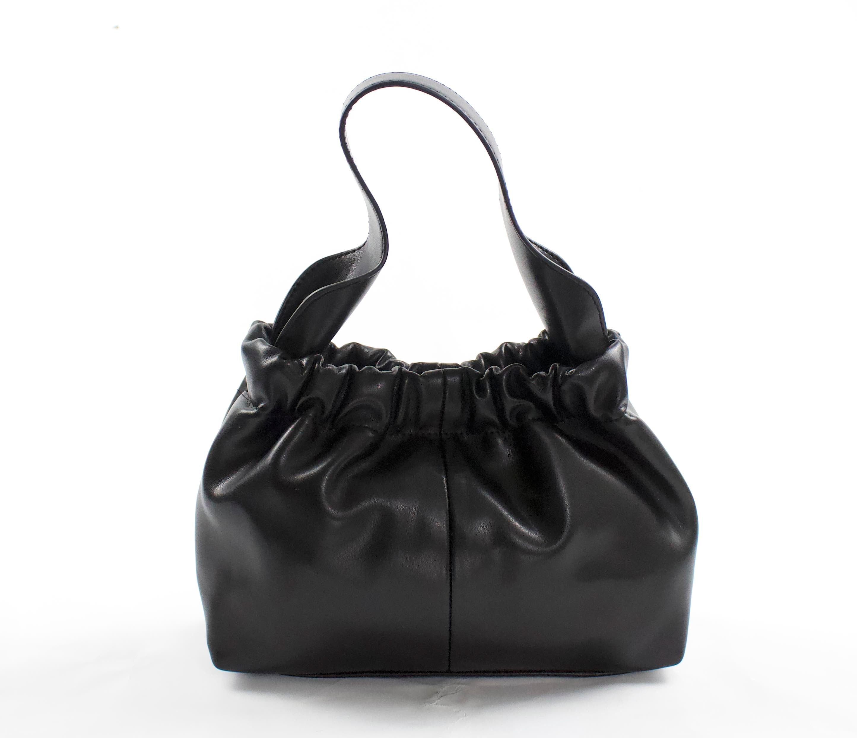 AVA RUCHED SLOUCHY HANDLE BAG - BLACK